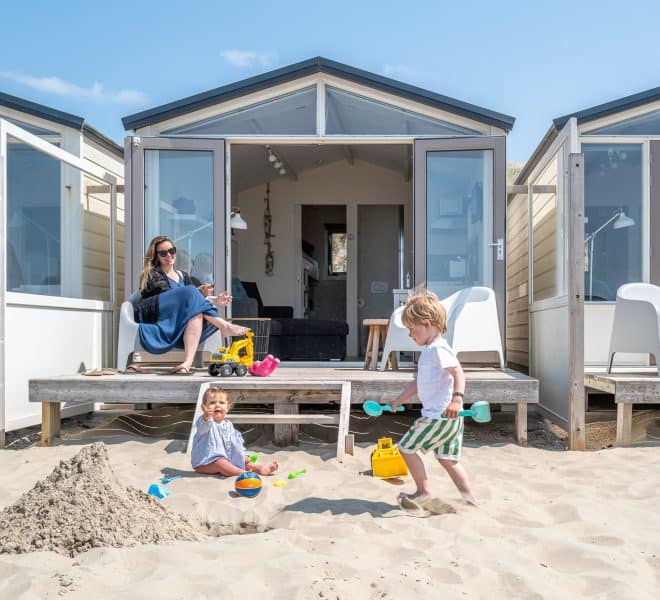 Spelen voor de strandhuisjes